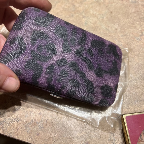 Purple leopard print cigarette or card wallet case - Picture 5 of 7